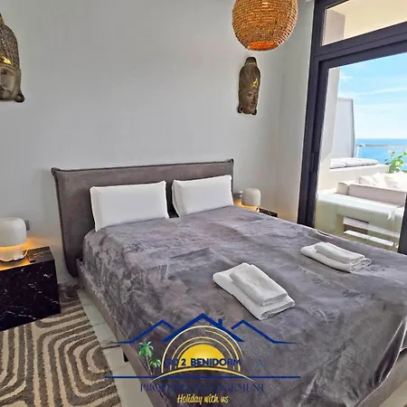 Oceanview At Sunset Sailors Μπένιντορμ